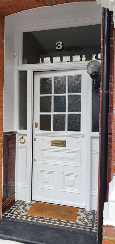 Exterior house painting project completed in Putney SW15 by Joseph & Sons Decor Ltd